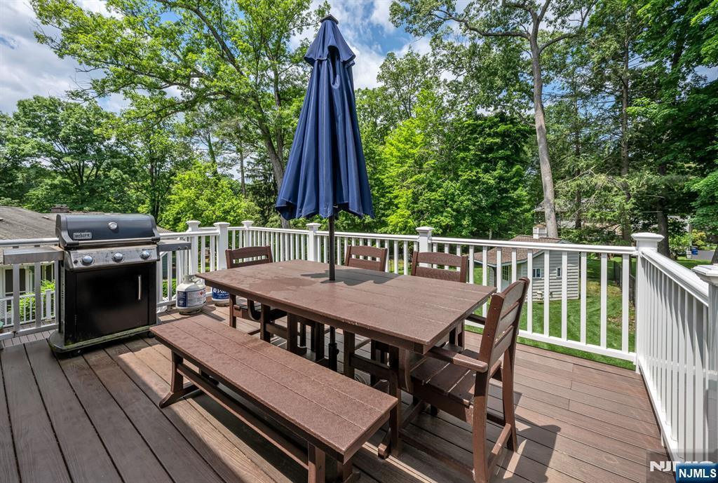31 Osceola Road Wayne, NJ 07470 - Photo 33 of 44