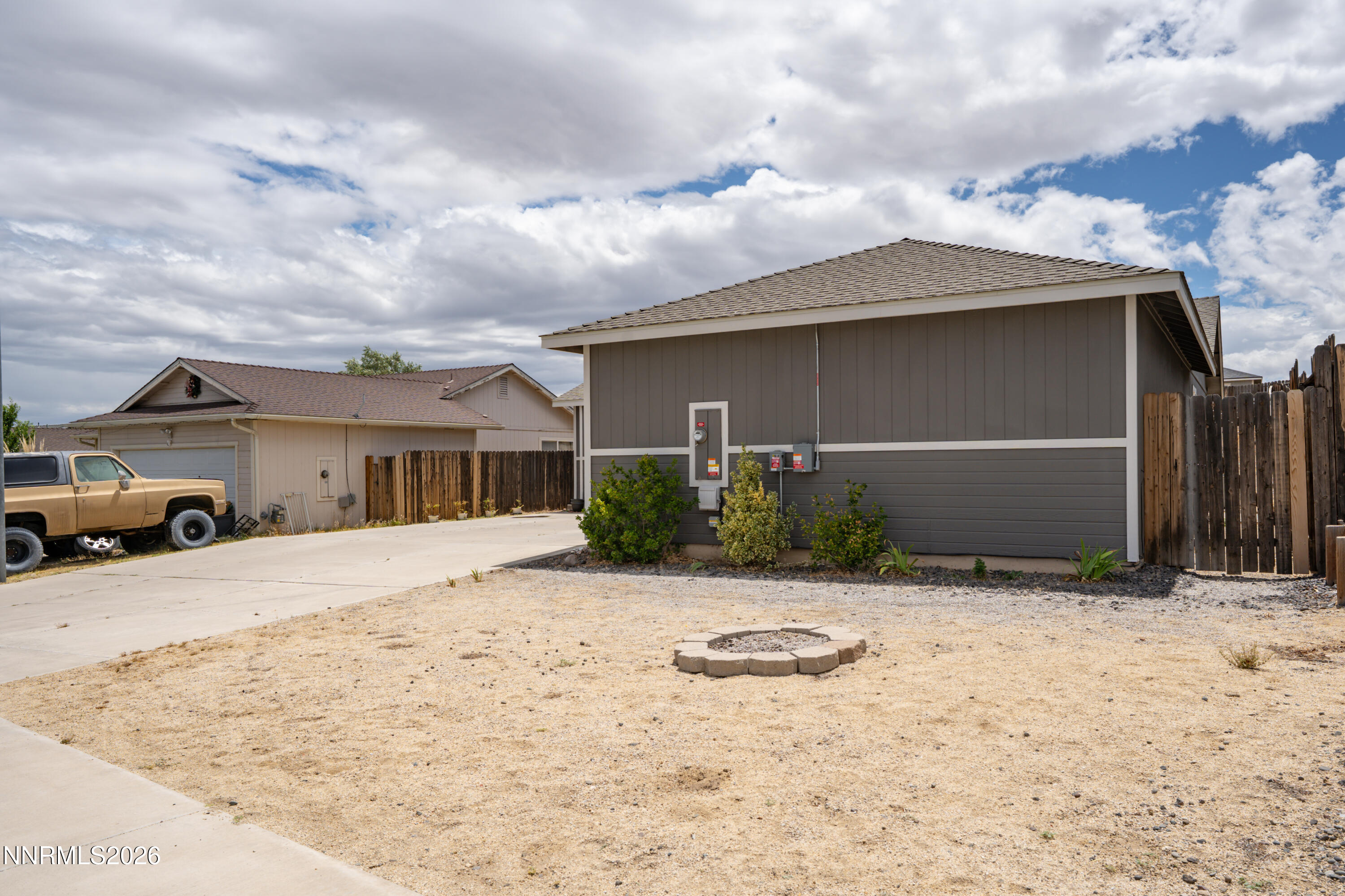 333 Emigrant Way Fernley, NV 89408 - Photo 3 of 33 03-333 Emigrant Wy Fernley NV 89408 (3 o