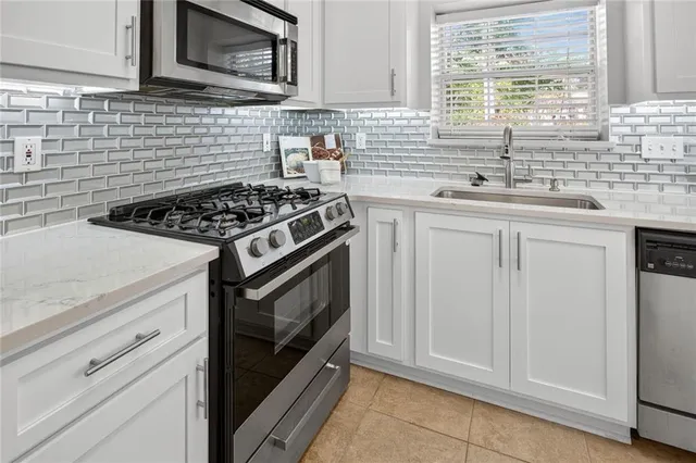 $344,900 | 206 Las Brasis Court, Peachtree City, GA 30269