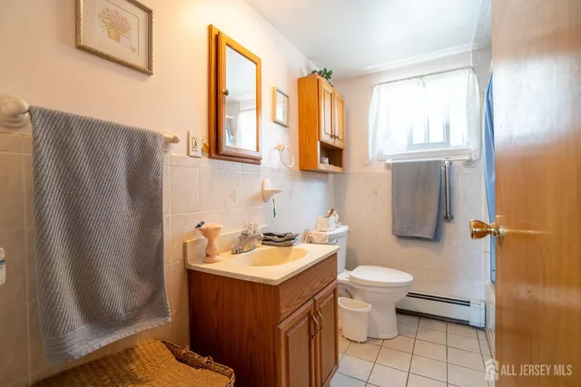 $549,999 | 21 Madeline Court, Helmetta, NJ 08828