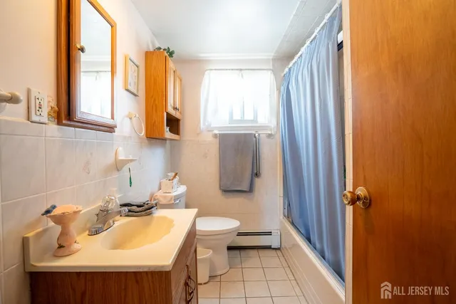 $549,999 | 21 Madeline Court, Helmetta, NJ 08828