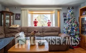 $549,999 | 21 Madeline Court, Helmetta, NJ 08828