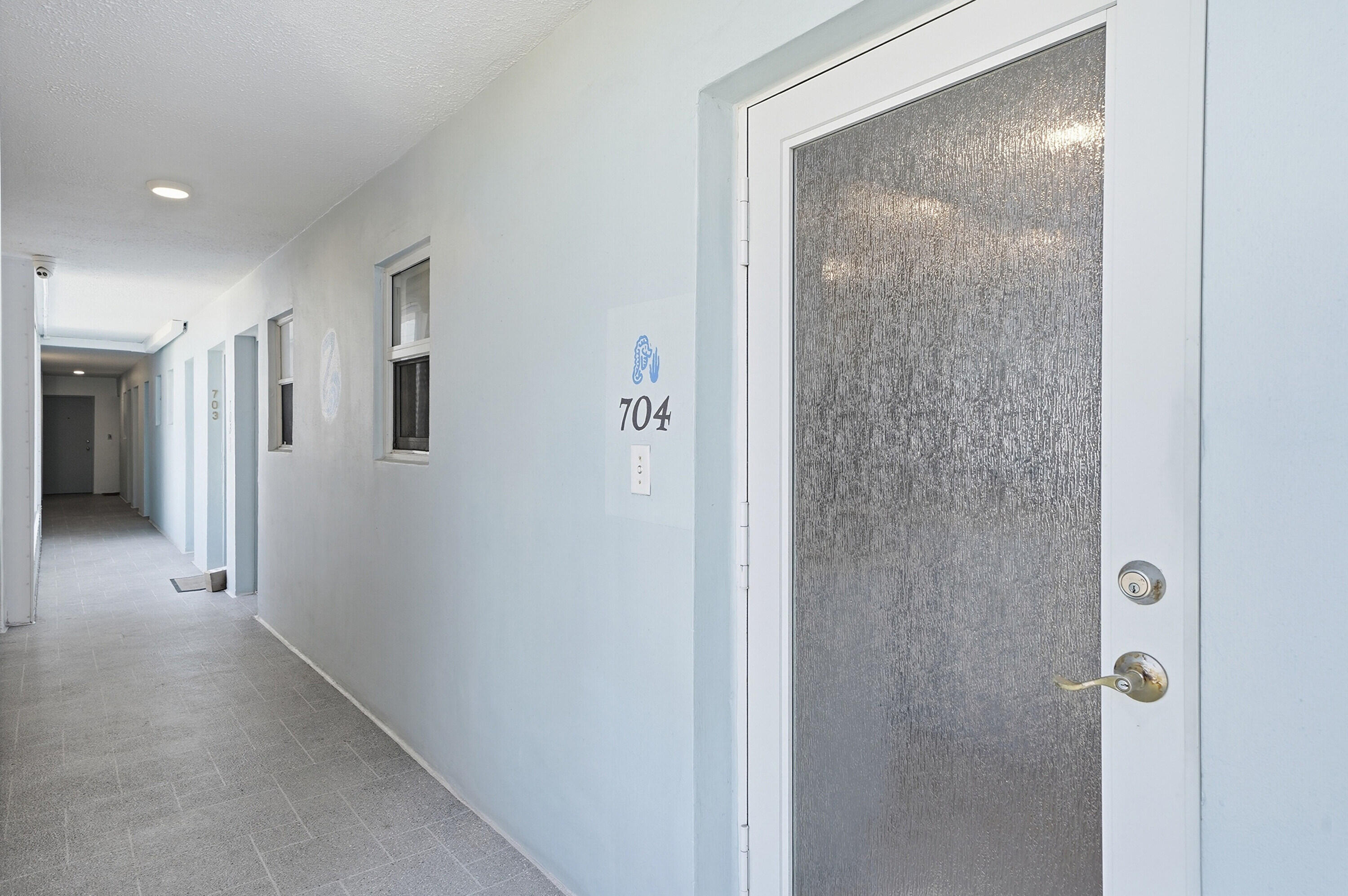 400 North Surf Road, Unit 704 Hollywood, FL 33019 - Photo 11 of 49 07_dsc04599