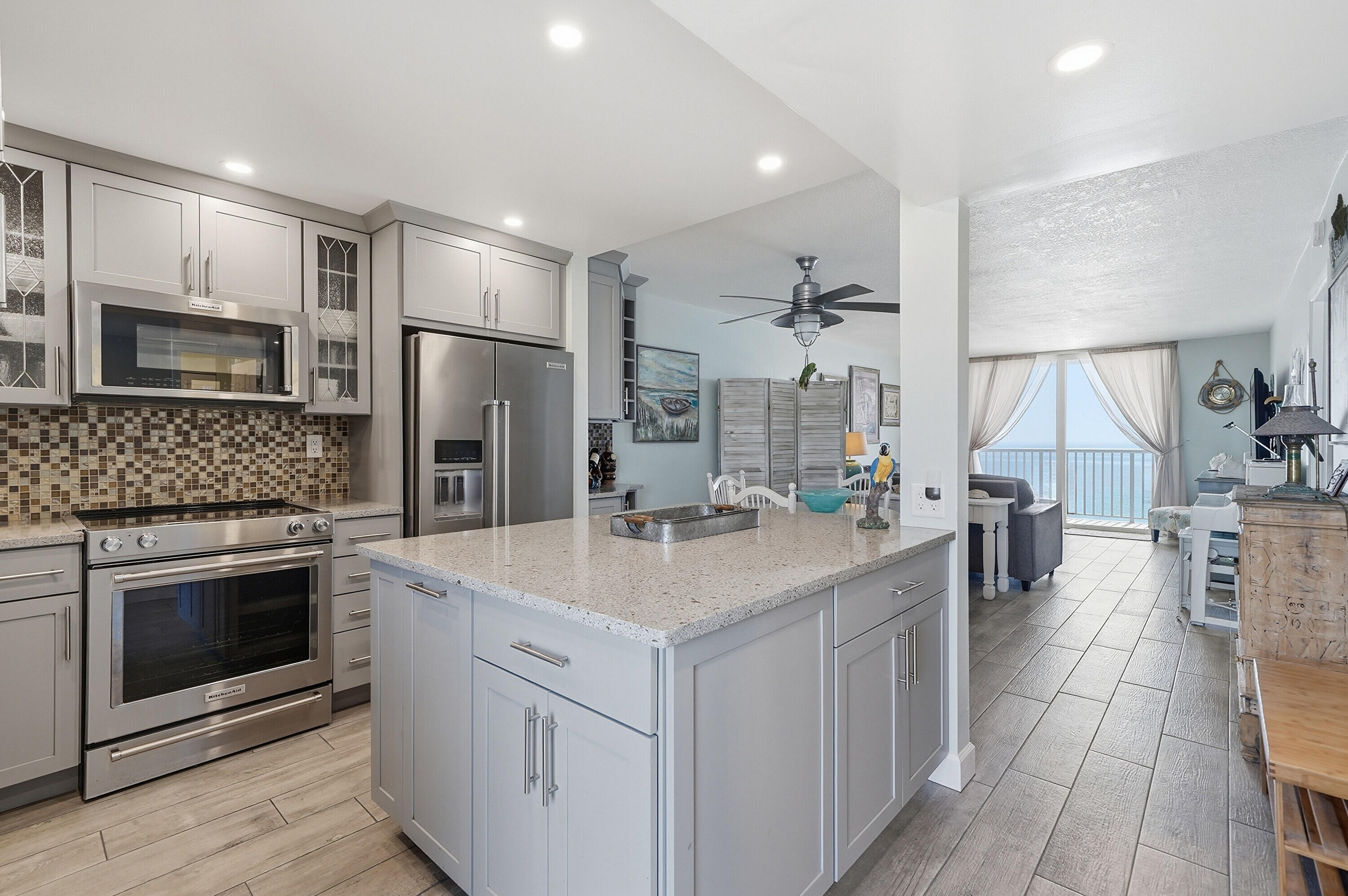 400 North Surf Road, Unit 704 Hollywood, FL 33019 - Photo 19 of 49 08_dsc04469