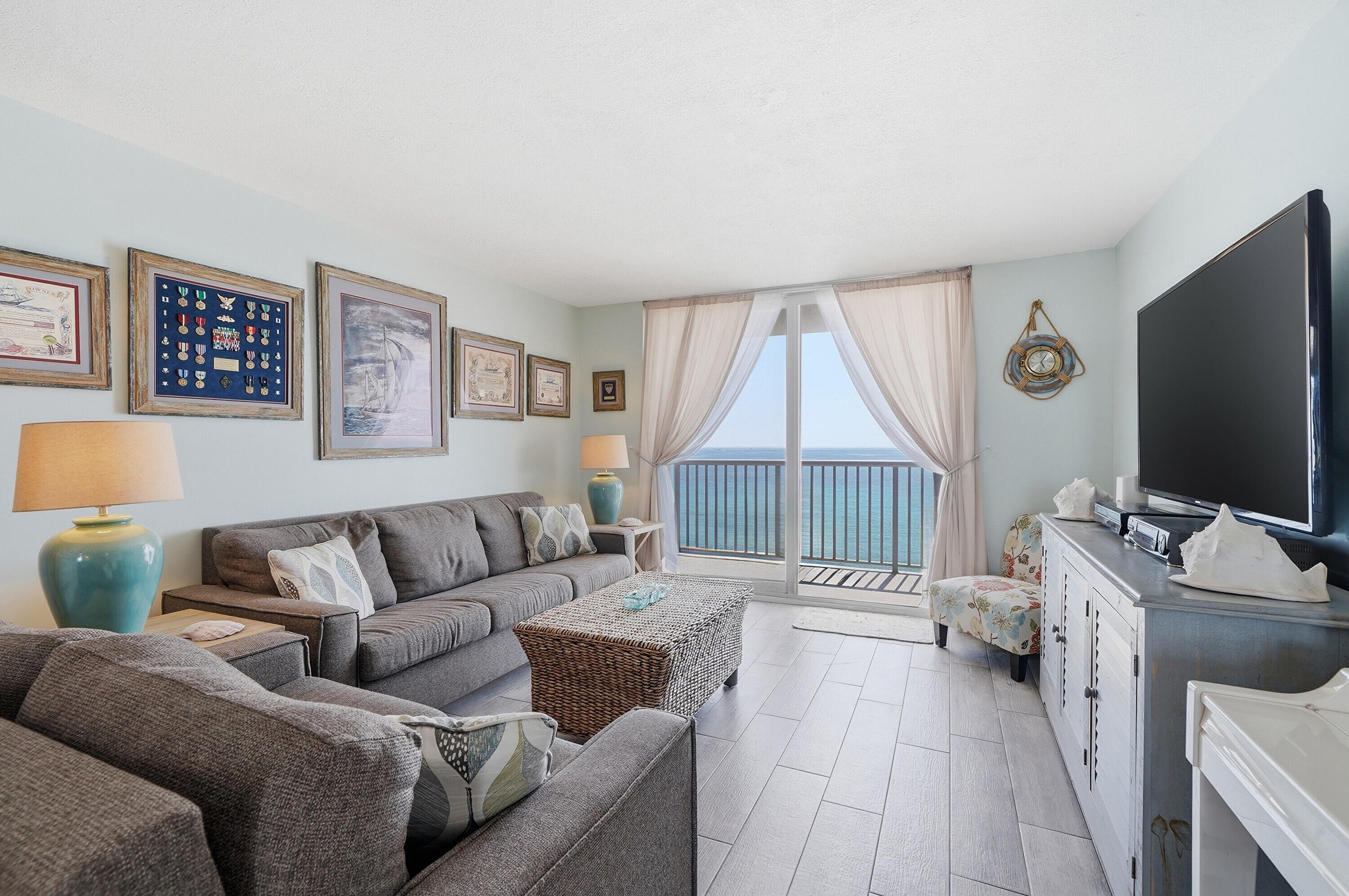 400 North Surf Road, Unit 704 Hollywood, FL 33019 - Photo 25 of 49 14_dsc04504