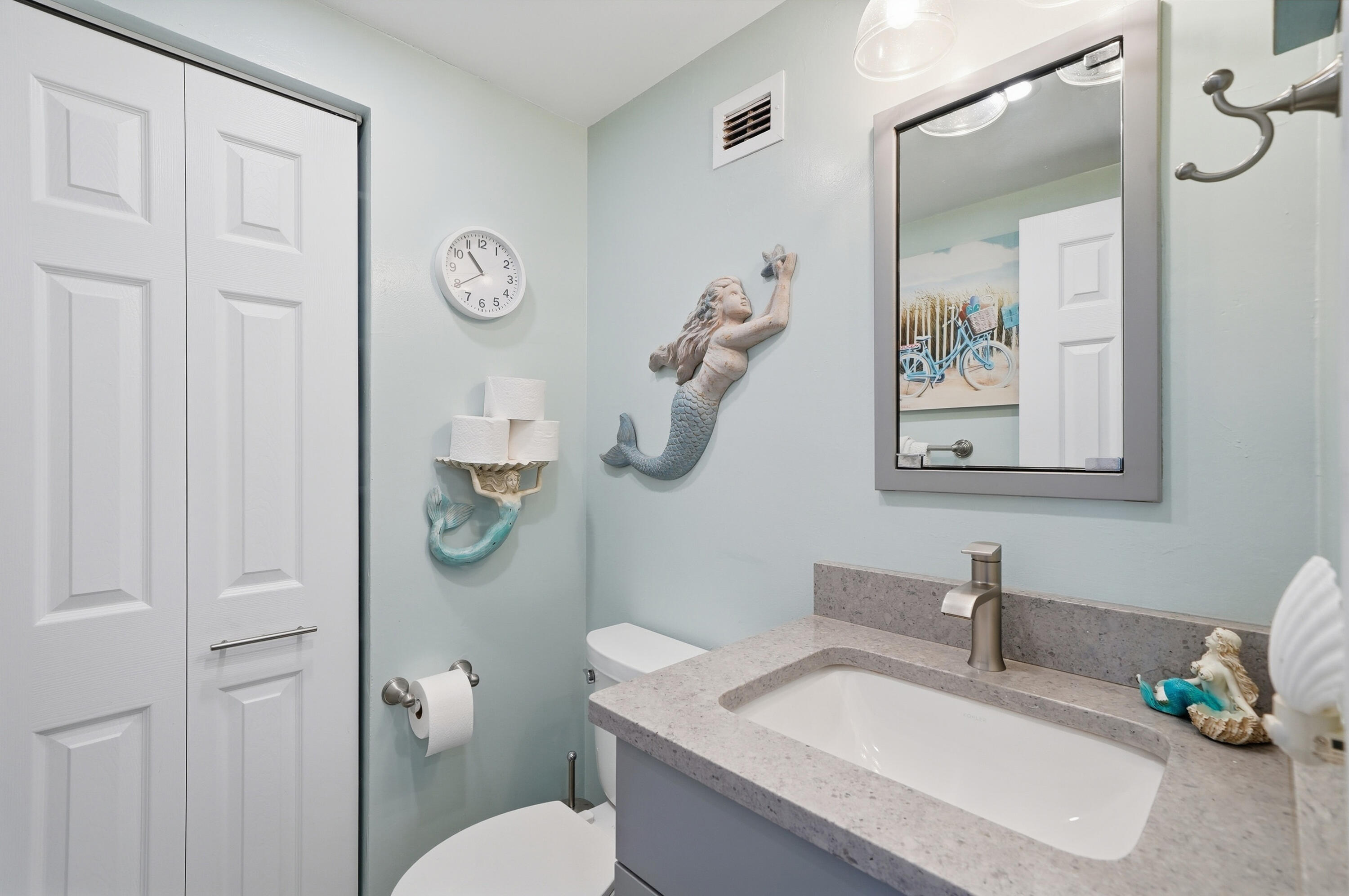400 North Surf Road, Unit 704 Hollywood, FL 33019 - Photo 34 of 49 18_dsc04519