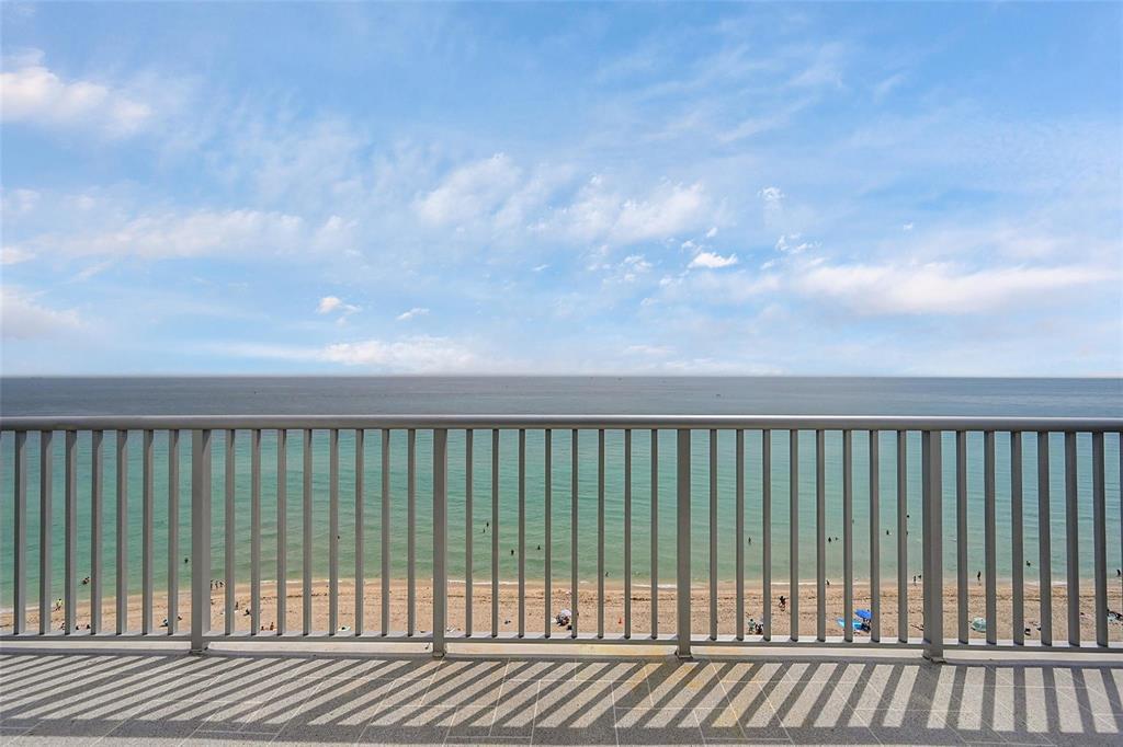 400 North Surf Road, Unit 704 Hollywood, FL 33019 - Photo 43 of 49 GetMedia - 2026-05-03T130701.004