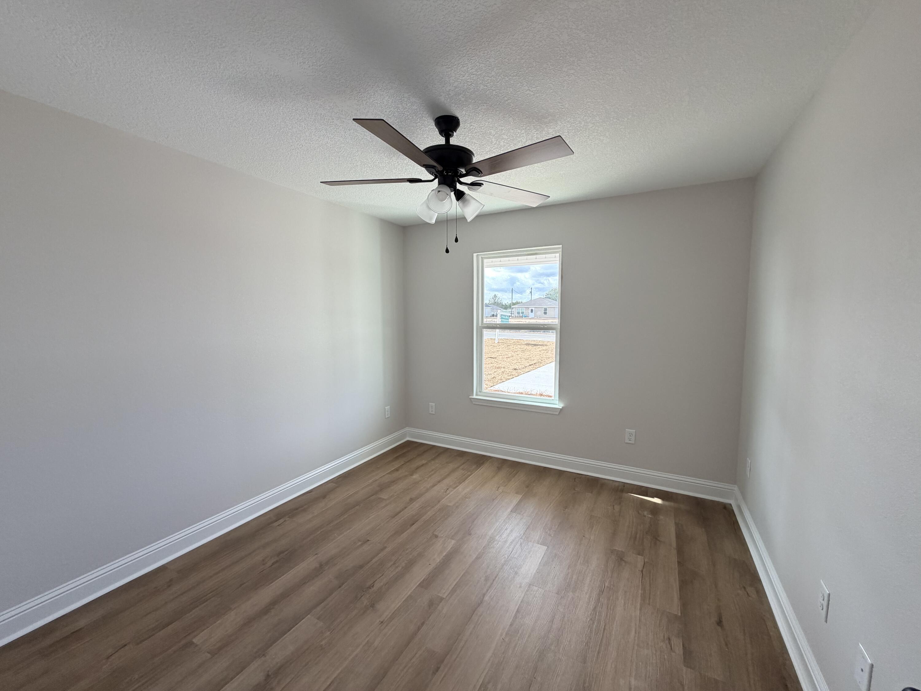 5433 Bayleaf Drive Crestview, FL 32539 - Photo 6 of 15 Property Example