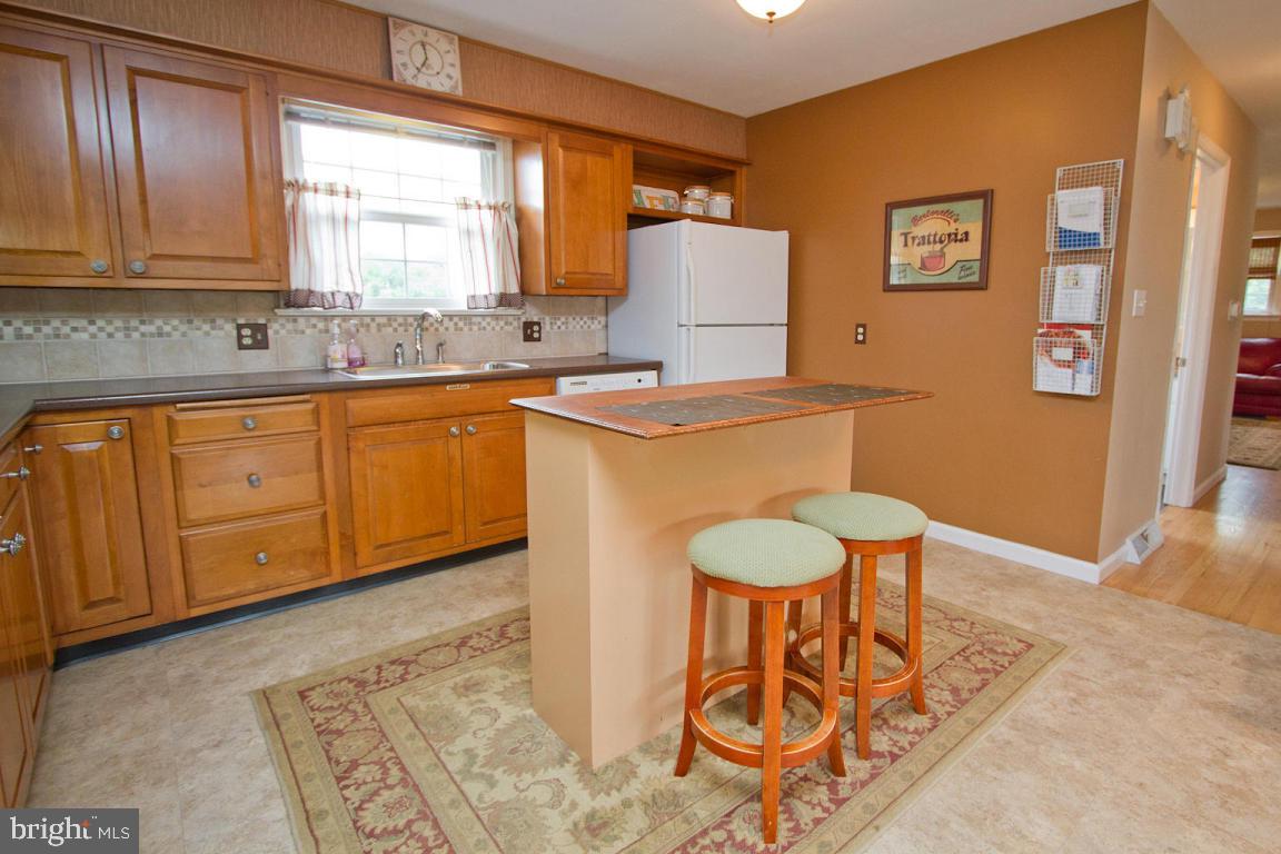 230 Owl Hill Road Lititz, PA 17543 - Photo 13 of 47