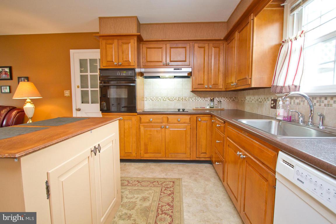 230 Owl Hill Road Lititz, PA 17543 - Photo 14 of 47