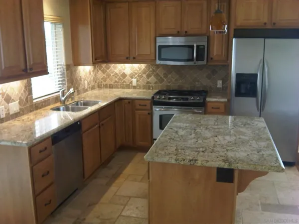 $3,800 | 4052 First Avenue, San Diego, CA 92103