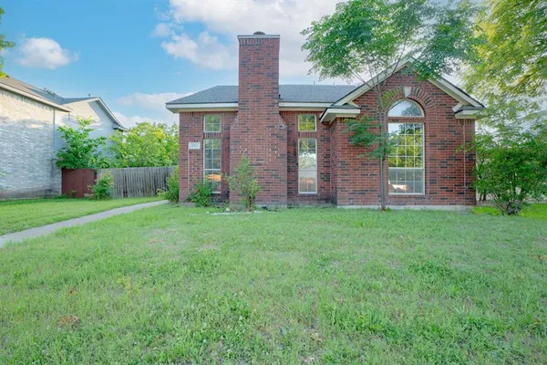 $2,500 | 3721 Smartt Street, Rowlett, TX 75088