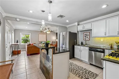 $230,000 | 1604 Thomas Street, Gretna, LA 70053
