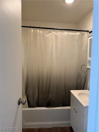 $1,050 | 1402 East Desert Inn Road, Unit 4, Las Vegas, NV 89169