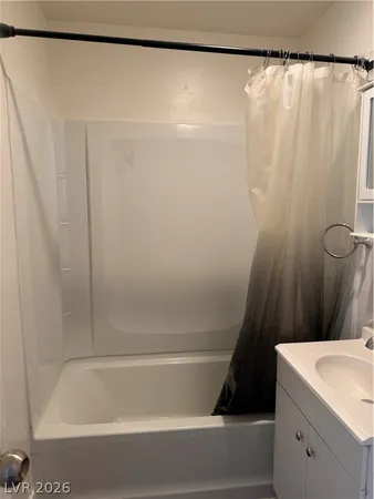 $1,050 | 1402 East Desert Inn Road, Unit 4, Las Vegas, NV 89169