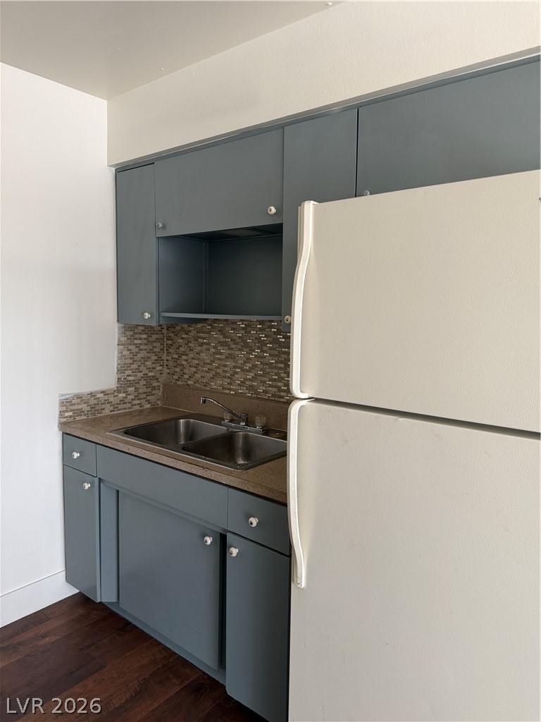 1402 East Desert Inn Road, Unit 4 Las Vegas, NV 89169 - Photo 4 of 27