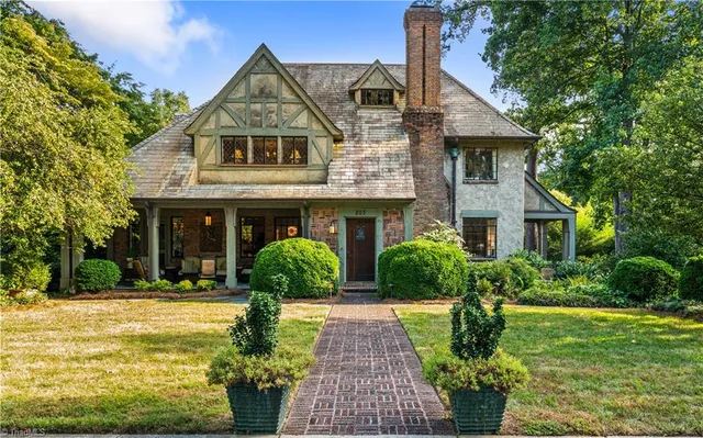$1,145,000 | 207 Hillcrest Drive, High Point, NC 27262