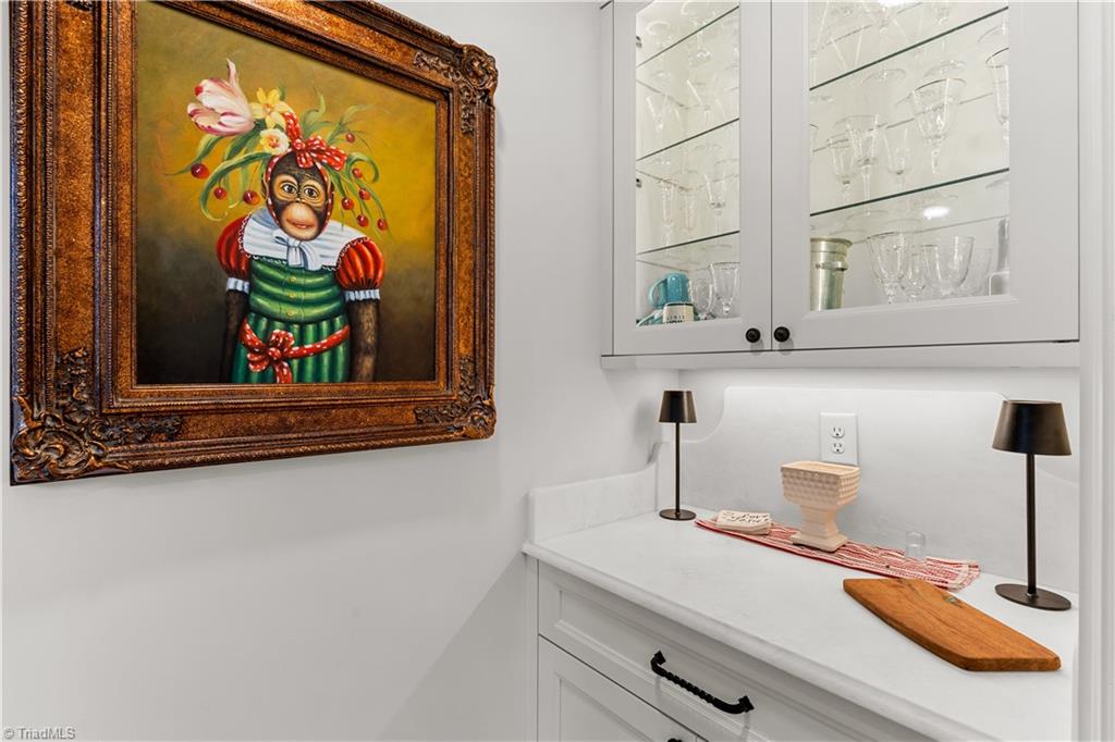 207 Hillcrest Drive High Point, NC 27262 - Photo 12 of 50