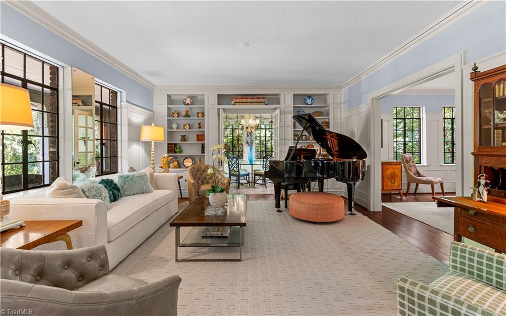 207 Hillcrest Drive High Point, NC 27262 - Photo 16 of 50