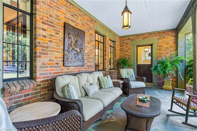 $1,145,000 | 207 Hillcrest Drive, High Point, NC 27262