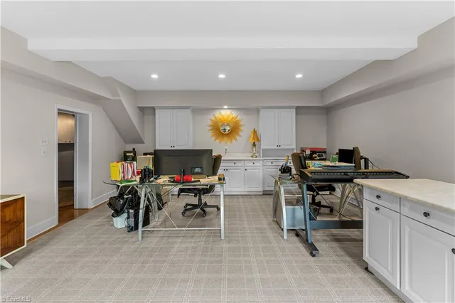 $1,145,000 | 207 Hillcrest Drive, High Point, NC 27262