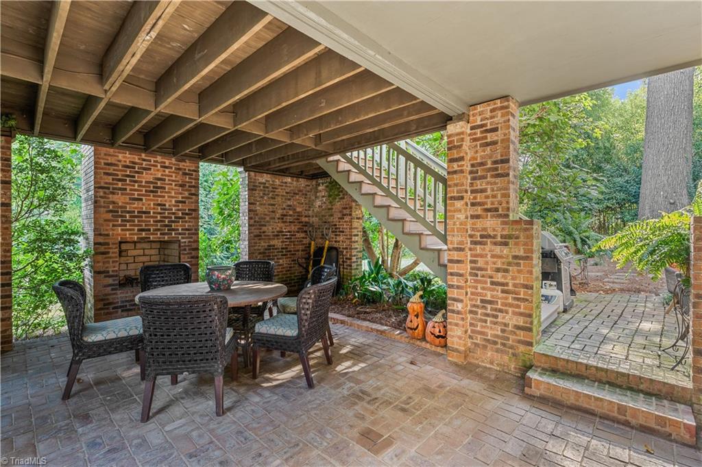 207 Hillcrest Drive High Point, NC 27262 - Photo 46 of 50