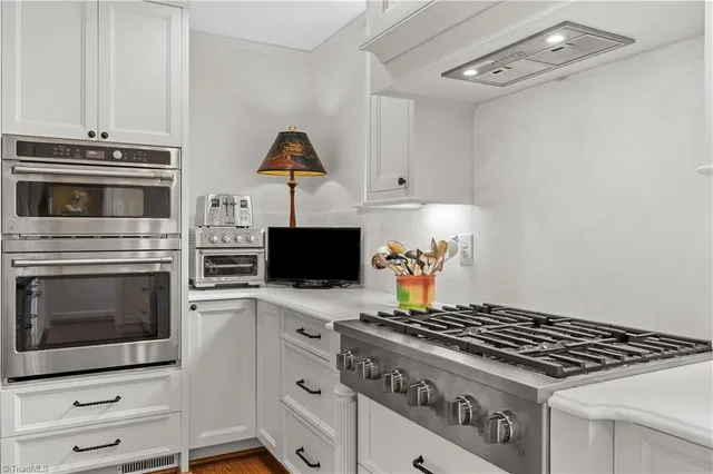 $1,145,000 | 207 Hillcrest Drive, High Point, NC 27262