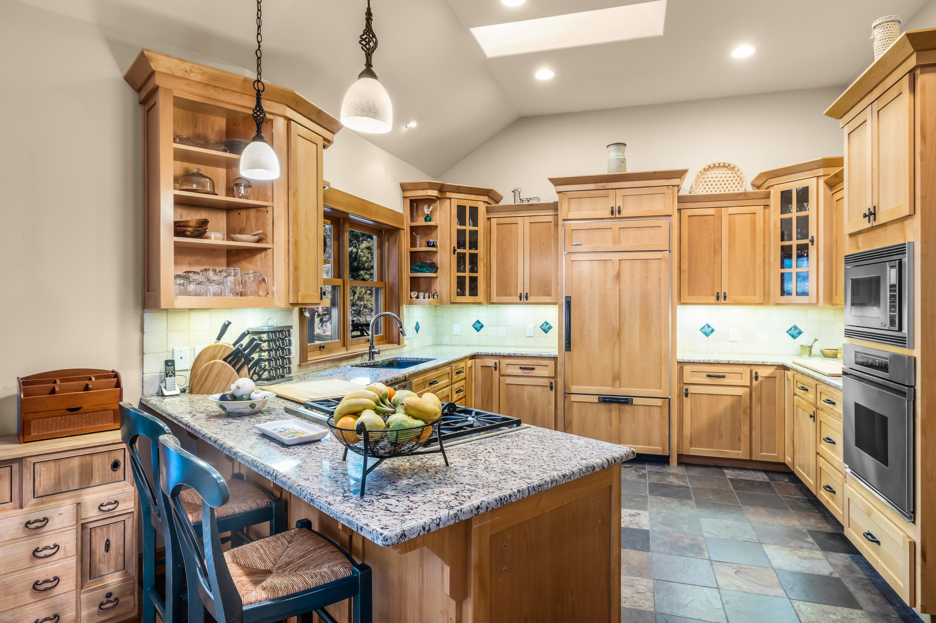 21333 Back Alley Road Bend, OR 97702 - Photo 10 of 57 ba10
