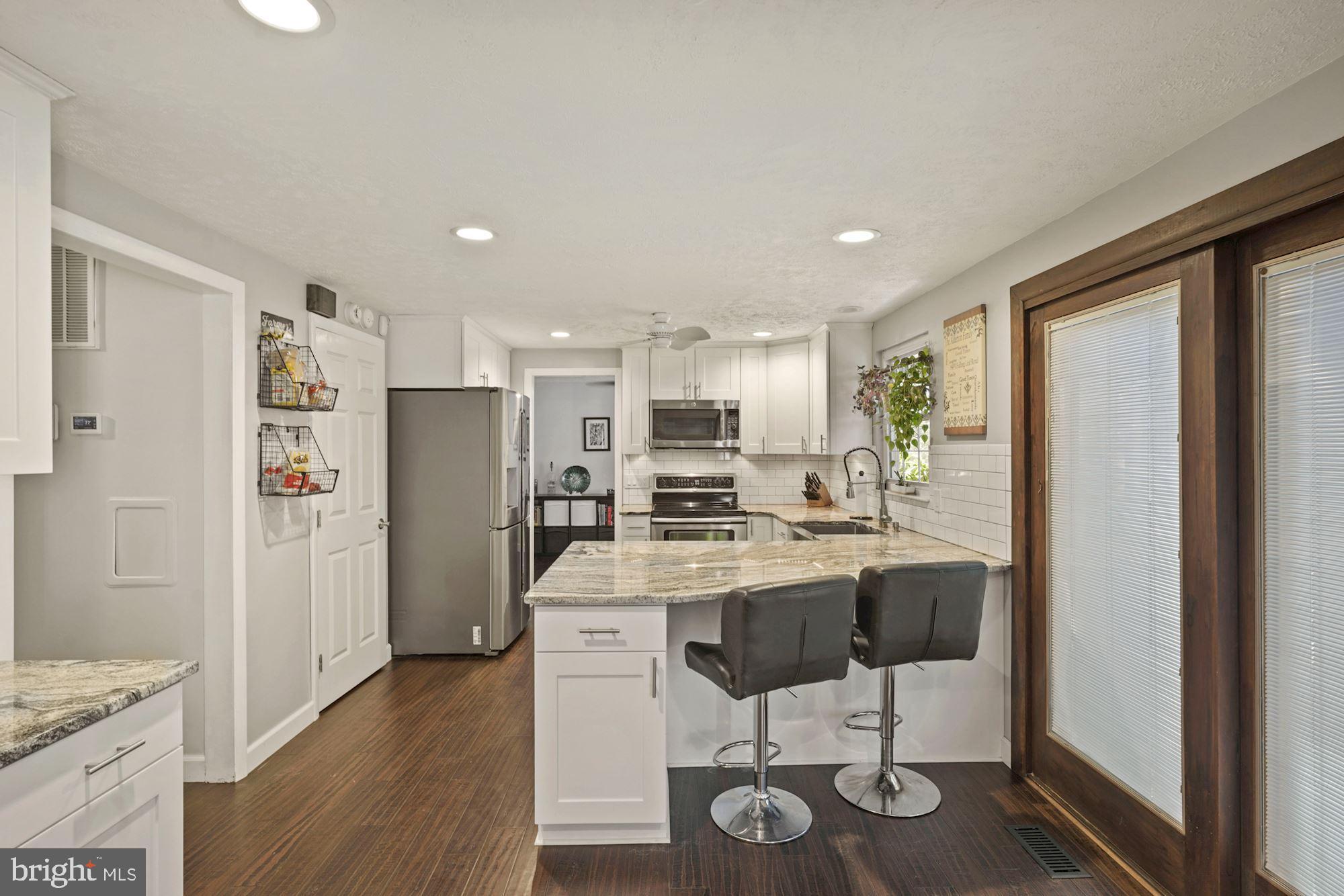 8493 Falling Leaf Road Springfield, VA 22153 - Photo 10 of 44