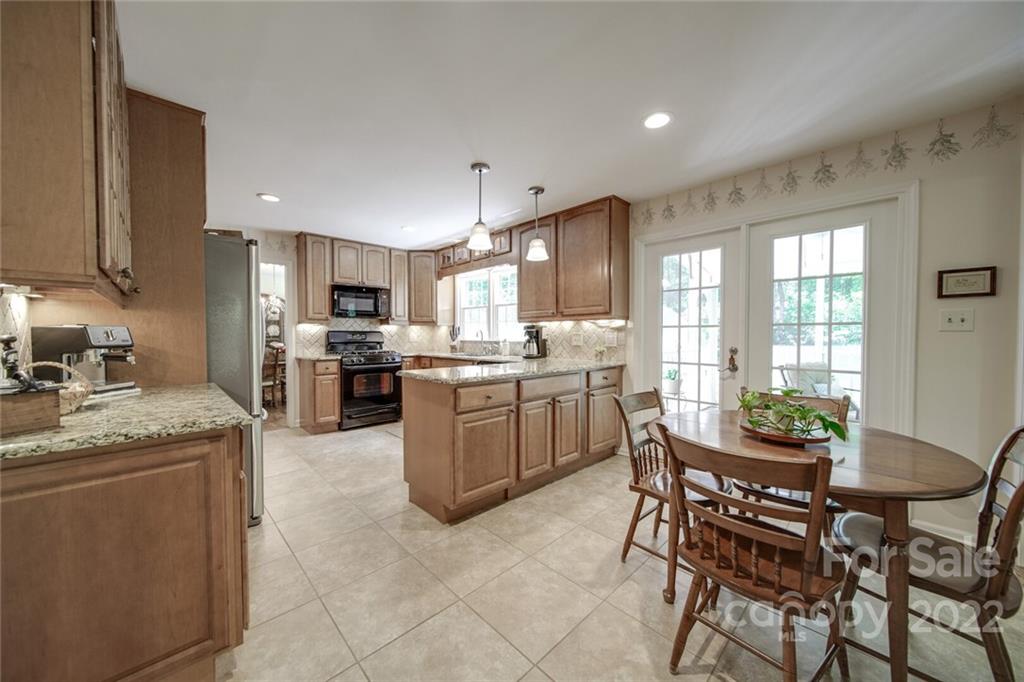 3231 Tatting Road Matthews, NC 28105 - Photo 12 of 47 Gallery Image 12