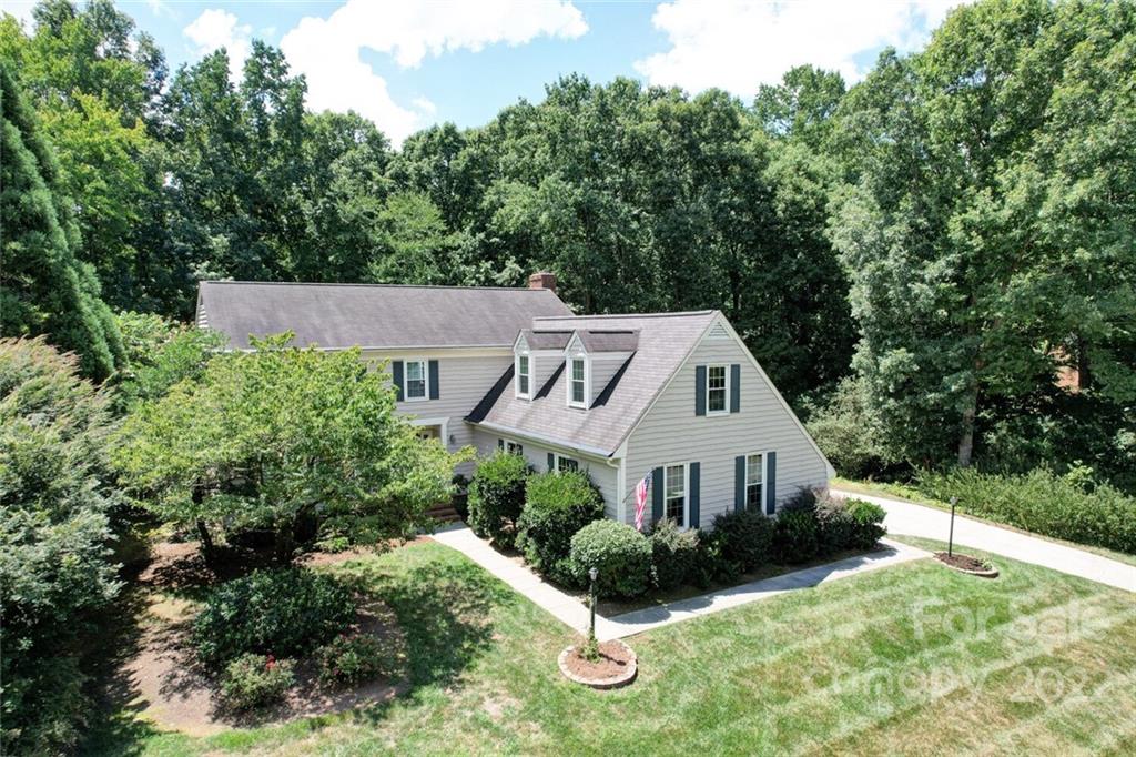 3231 Tatting Road Matthews, NC 28105 - Photo 3 of 47 Gallery Image 3