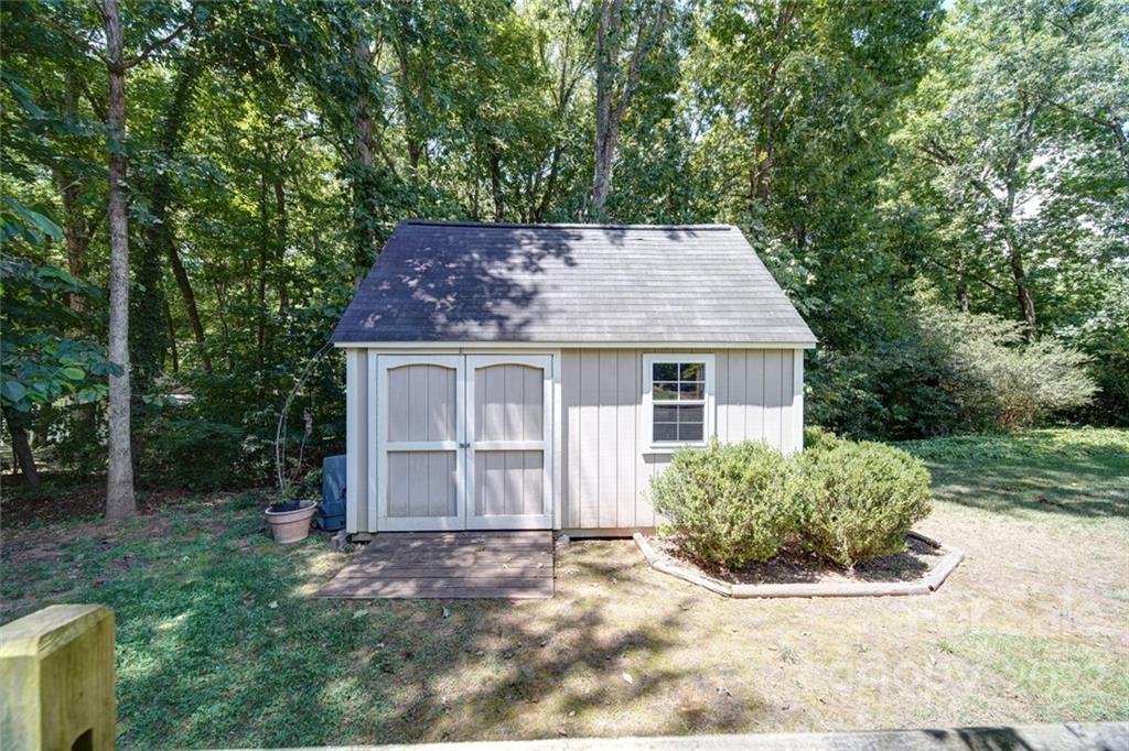 3231 Tatting Road Matthews, NC 28105 - Photo 41 of 47 Gallery Image 41