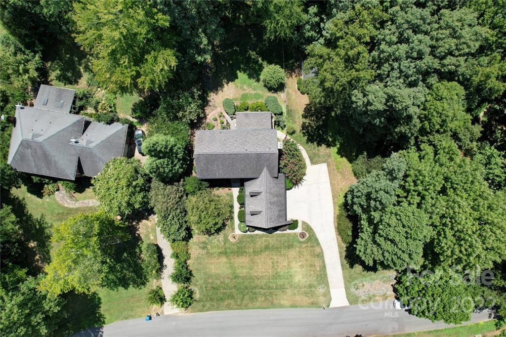 3231 Tatting Road Matthews, NC 28105 - Photo 5 of 47 Gallery Image 5