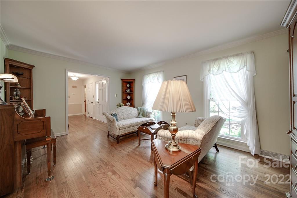 3231 Tatting Road Matthews, NC 28105 - Photo 8 of 47 Gallery Image 8