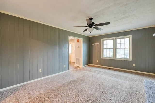 $292,000 | 210 Oakmont Drive, Boiling Springs, SC 29316