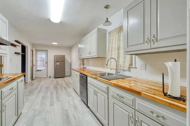 $292,000 | 210 Oakmont Drive, Boiling Springs, SC 29316