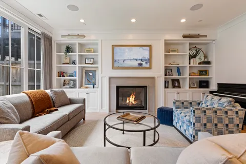 $1,950,000 | 1025 West Altgeld Street, Chicago, IL 60614