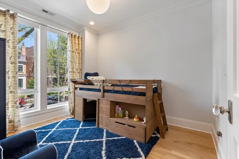 $1,950,000 | 1025 West Altgeld Street, Chicago, IL 60614