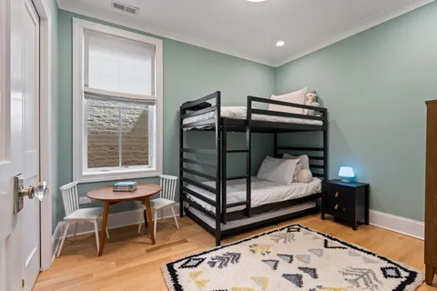 $1,950,000 | 1025 West Altgeld Street, Chicago, IL 60614