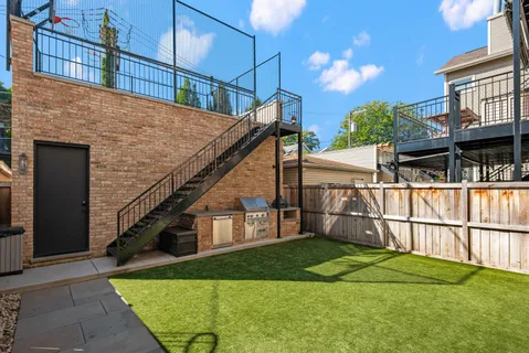 $1,950,000 | 1025 West Altgeld Street, Chicago, IL 60614