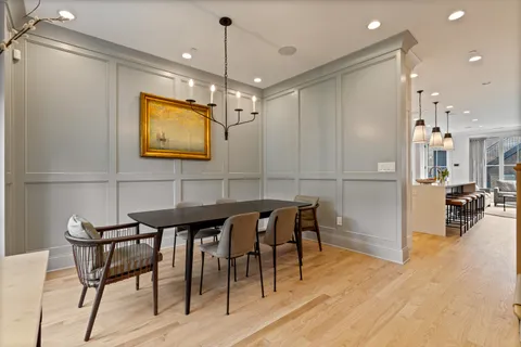 $1,950,000 | 1025 West Altgeld Street, Chicago, IL 60614