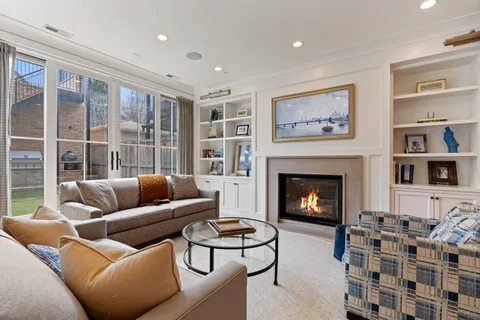 $1,950,000 | 1025 West Altgeld Street, Chicago, IL 60614