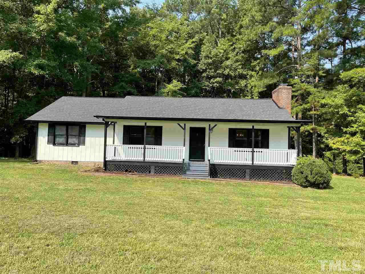26 Lake Road Henderson, NC 27537 - Photo 2 of 23