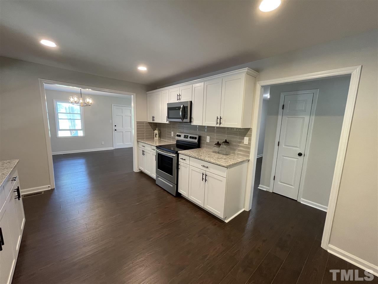 26 Lake Road Henderson, NC 27537 - Photo 8 of 23