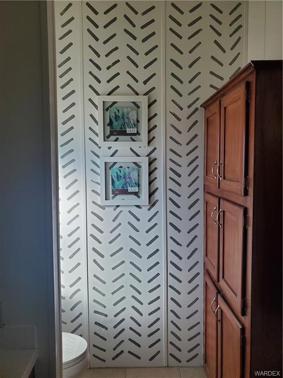 2277 Egar Road Golden Valley, AZ 86413 - Photo 26 of 28 a view of entryway