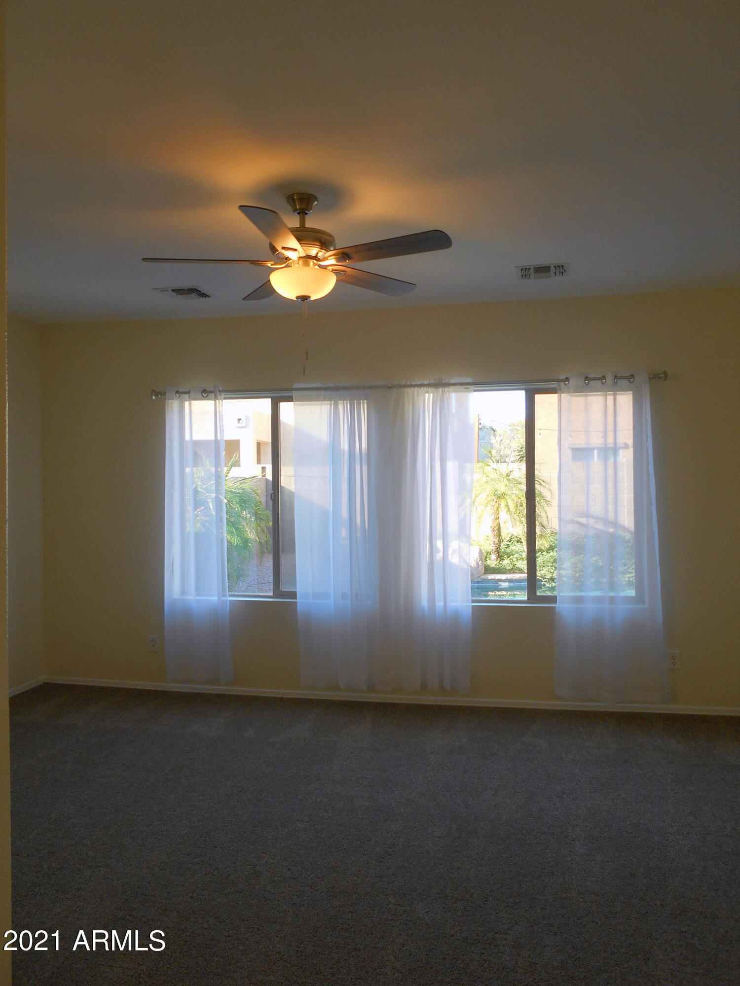 9434 West Berkeley Road Phoenix, AZ 85037 - Photo 5 of 25 FAMILY ROOM