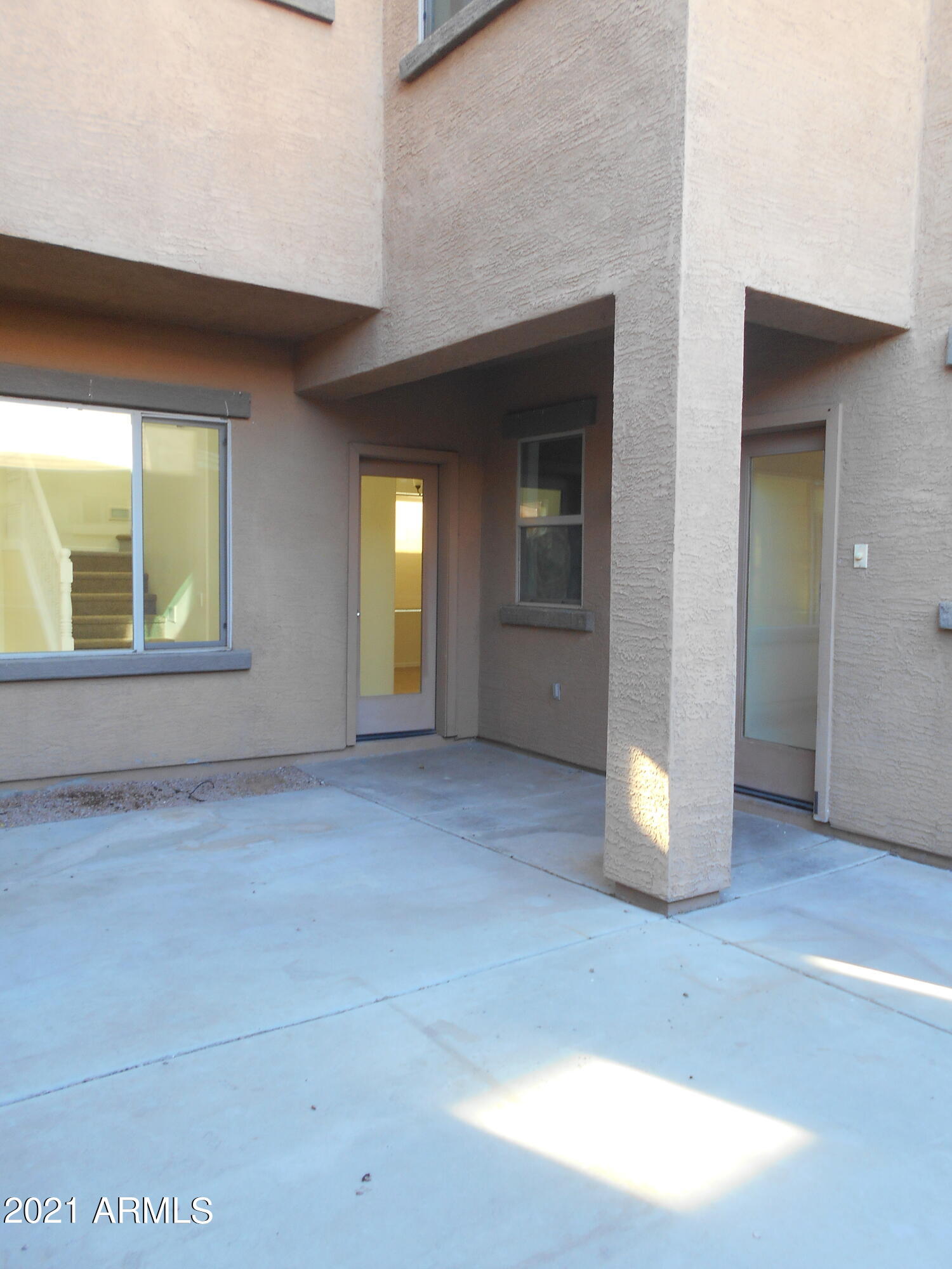 9434 West Berkeley Road Phoenix, AZ 85037 - Photo 9 of 25 SIDE PATIO
