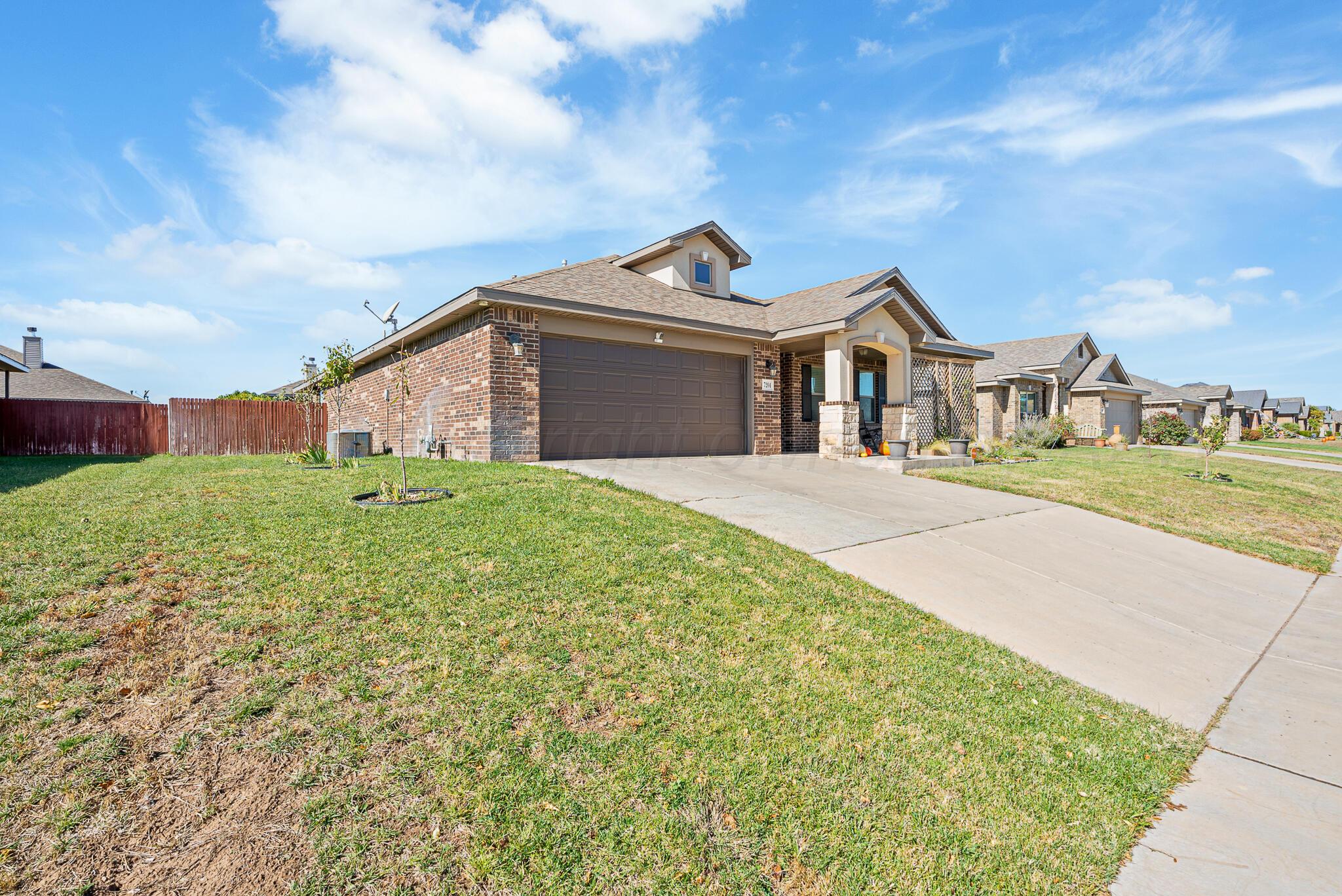 7204 Sinclair Street Amarillo, TX 79119 - Photo 2 of 28 7204 Sinclair -03