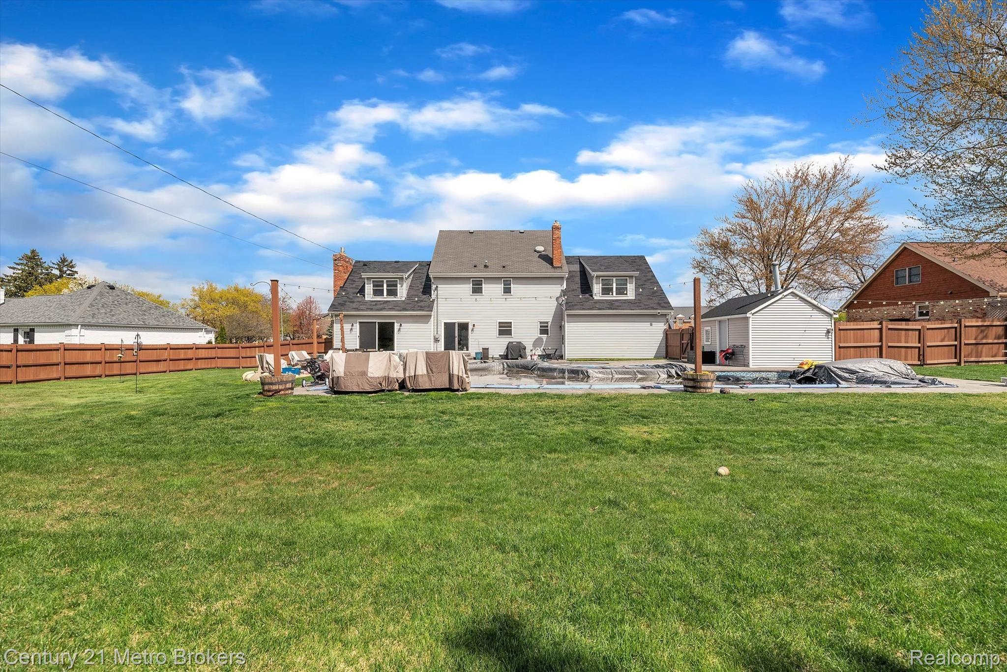5444 Peppermill Road Grand Blanc, MI 48439 - Photo 42 of 47 46-5444 Peppermill Rd-WindowStill-Real-Estate-Photography-46.jpg