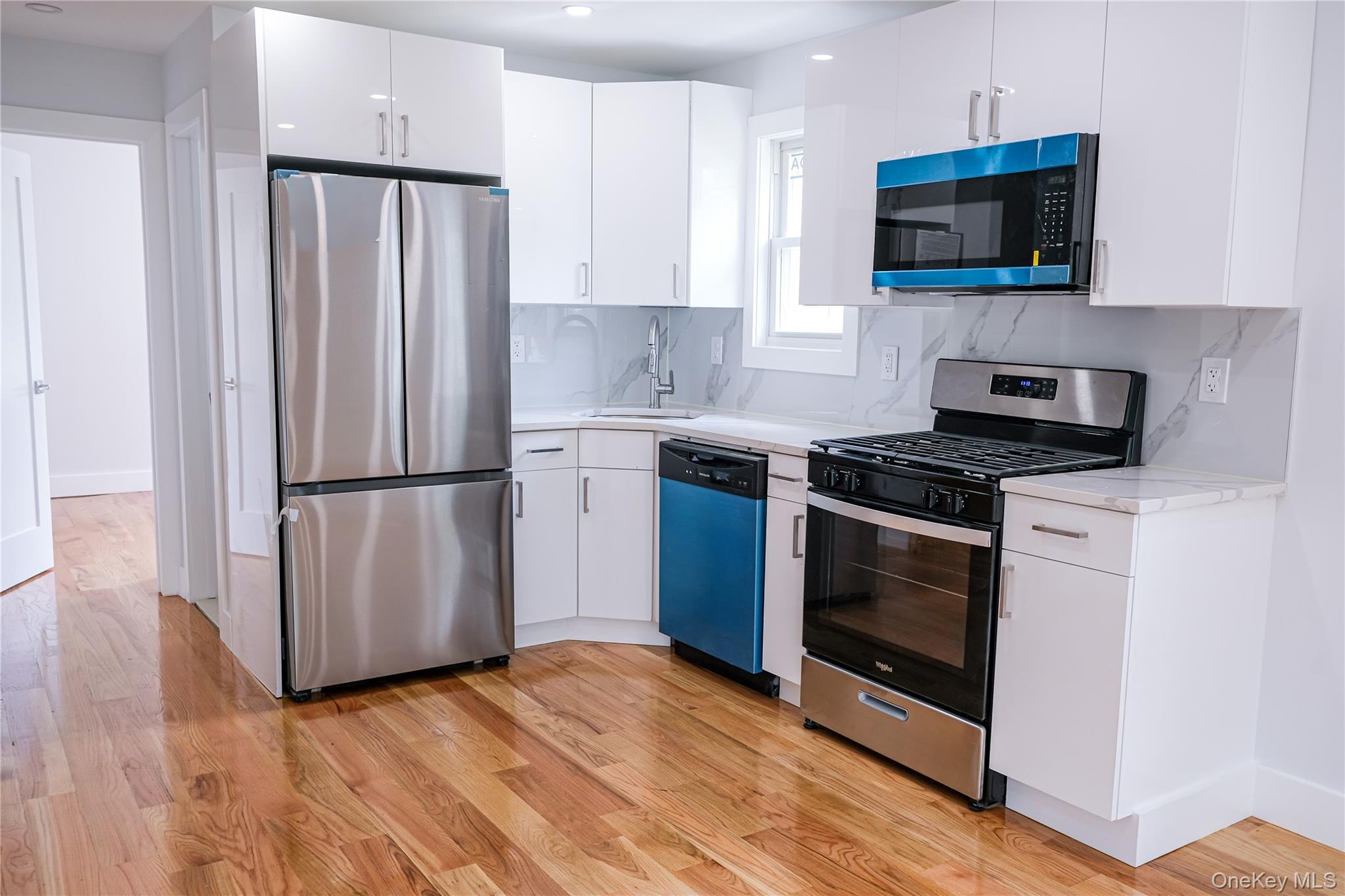 249-09 Mayda Road, Unit 2 Queens, NY 11422 - Photo 5 of 22